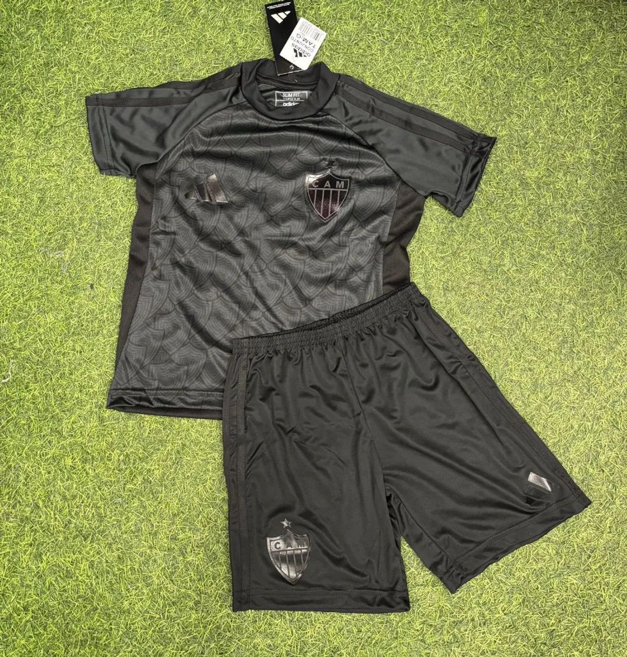 Conjunto infantil do Galo