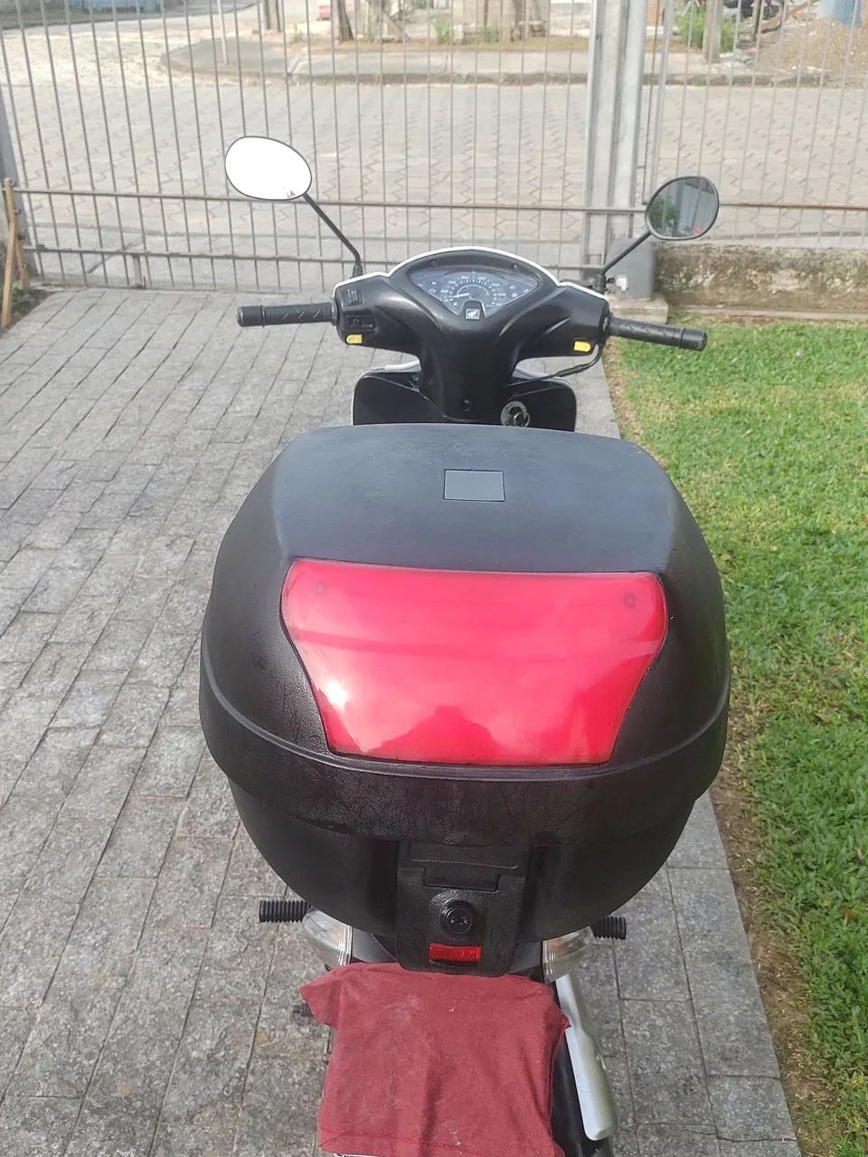 Vendo biz baixo km - Foto 2