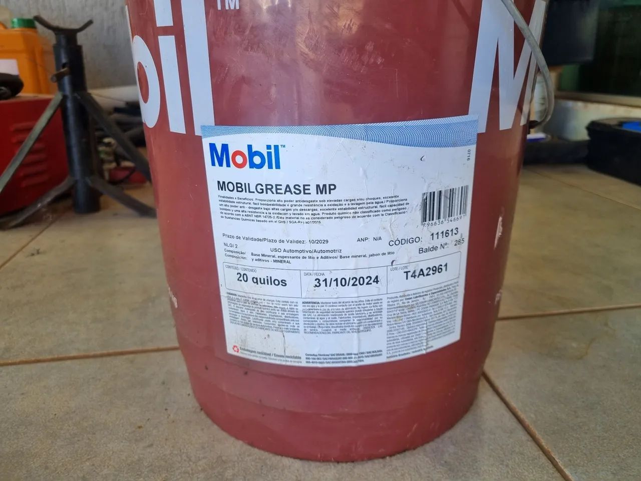 Graxa automotiva 