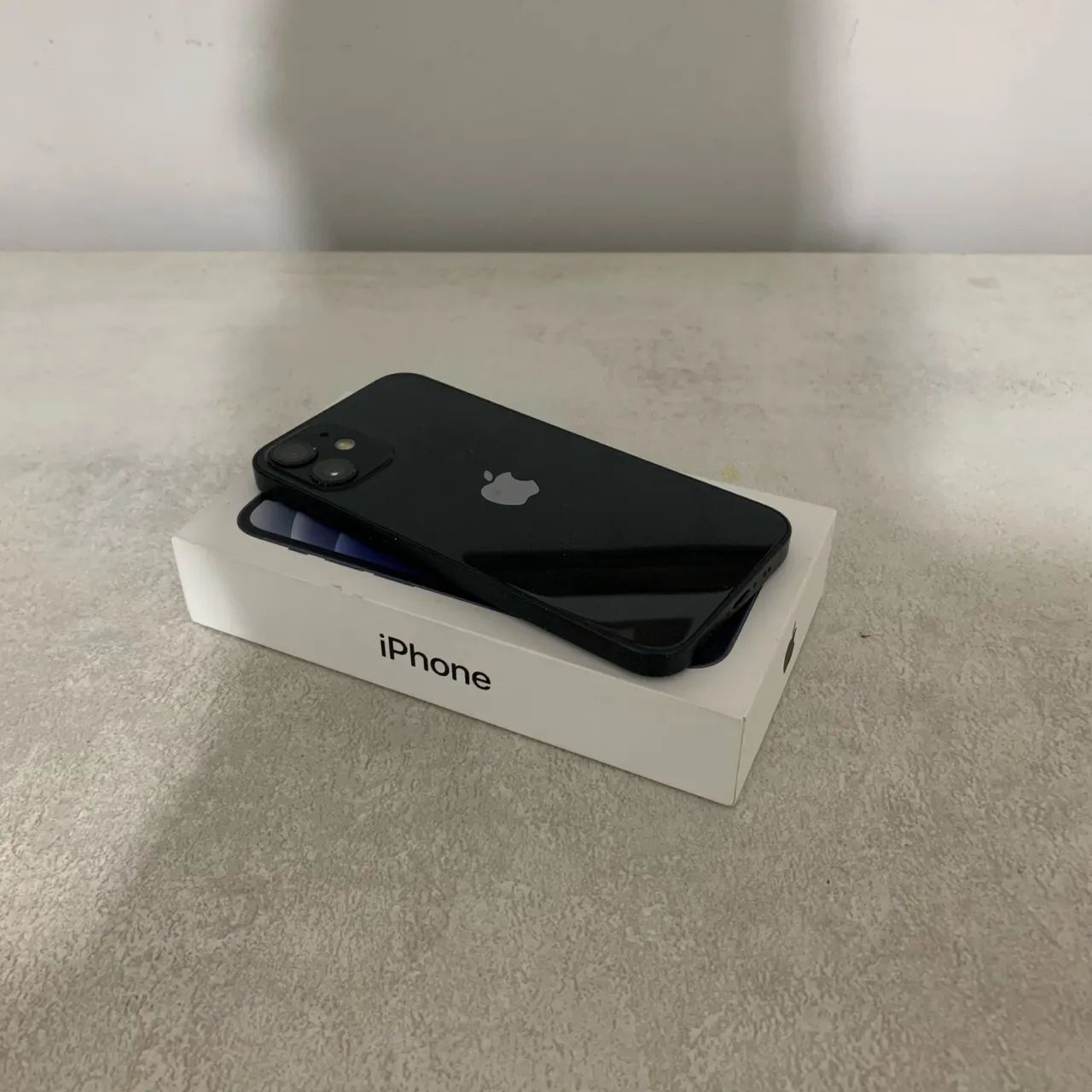 iPhone 12 mini / 64gb - Celulares e Smartphones - Pinheirinho