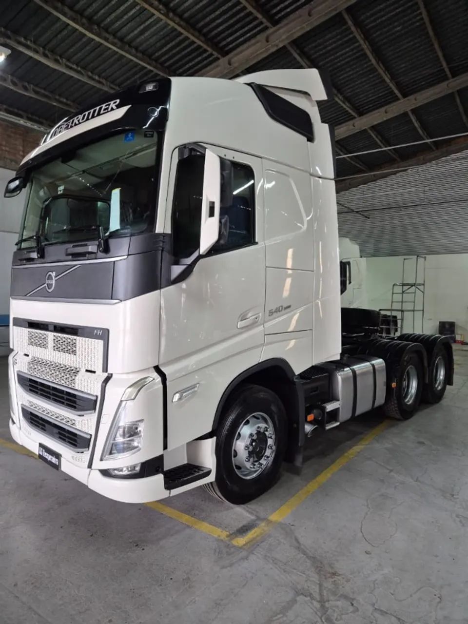 FH-540 GLOBETROTTER 6x4 (E5) 2021/2022  - Foto 2