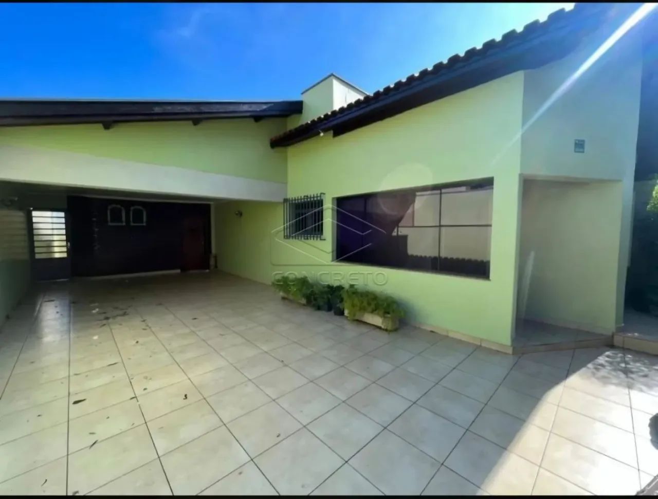 Casa Padrão em Jaú