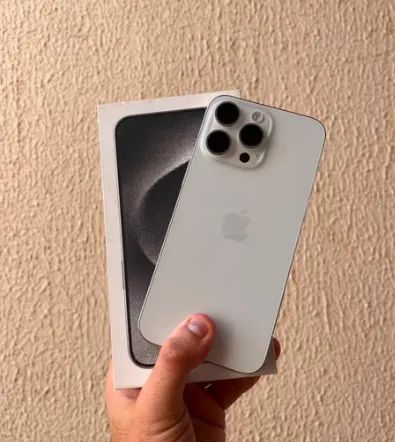 iPhone 15 Pro Max 256GB branco