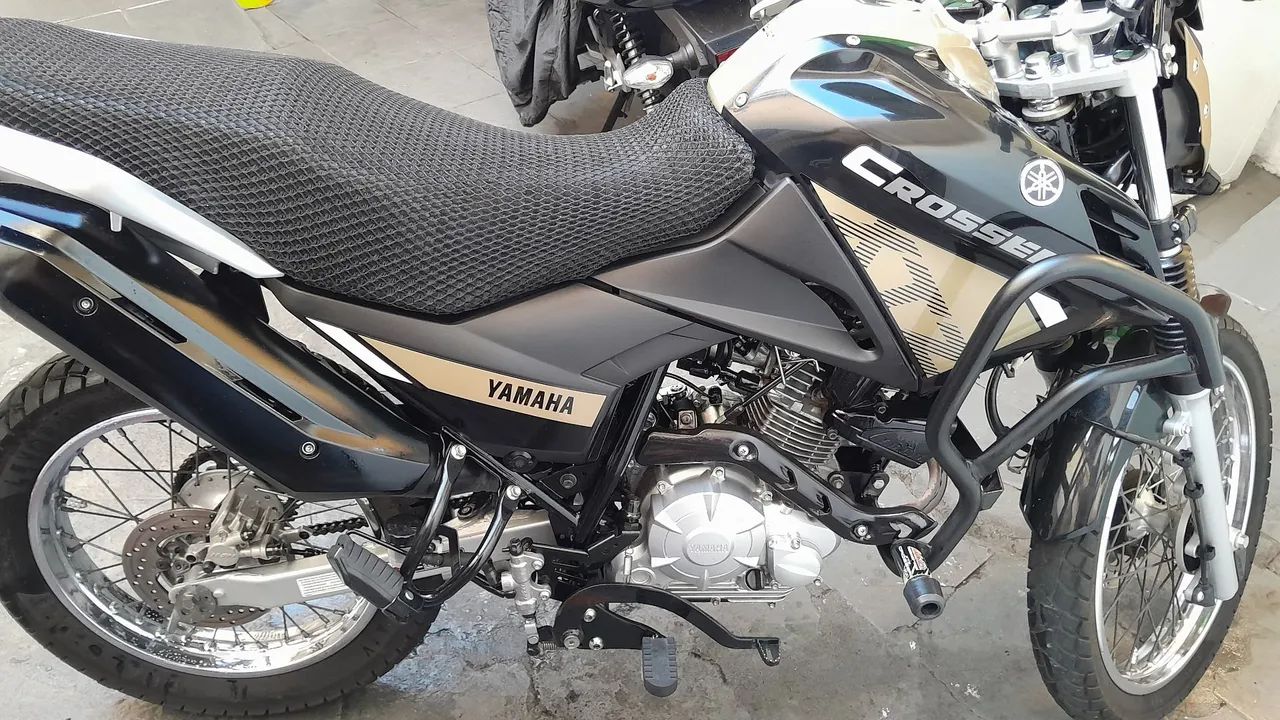 YAMAHA CROSSER EXTRA 2024 - Foto 4