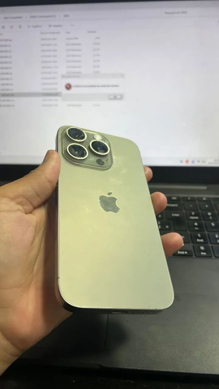 Iphone 15 pro 128g - Foto 3