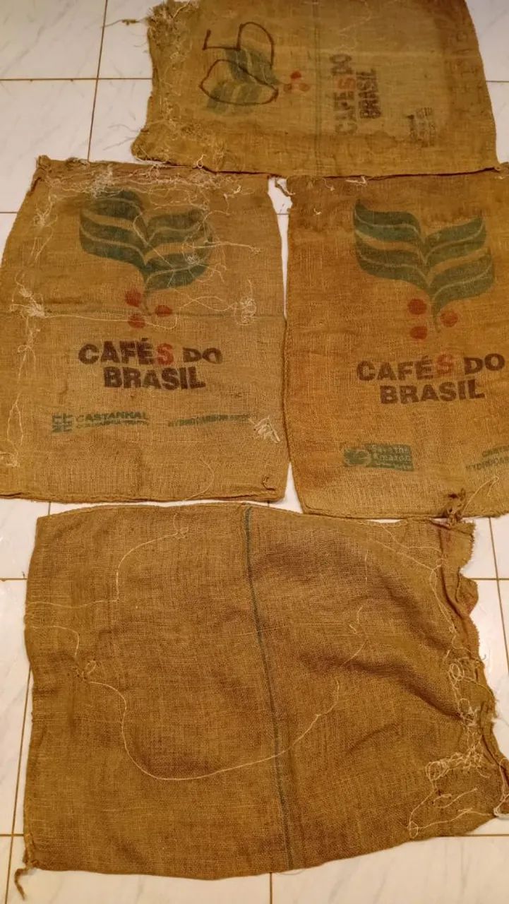 4 sacas de juta estopade café Cafés do Brasil-usadas-decoração/artesanato