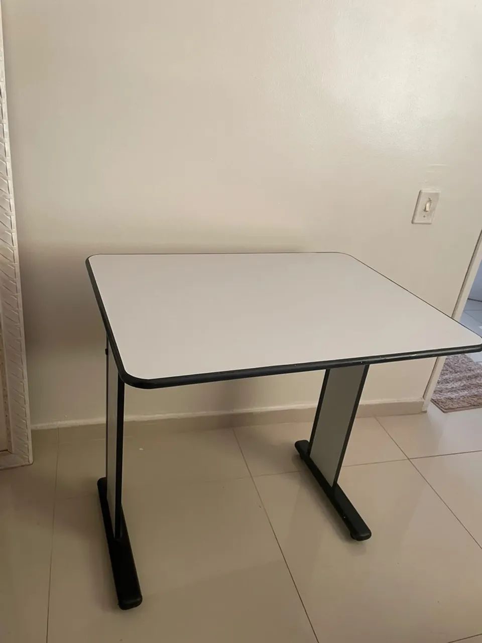 Escrivaninha  - Foto 3