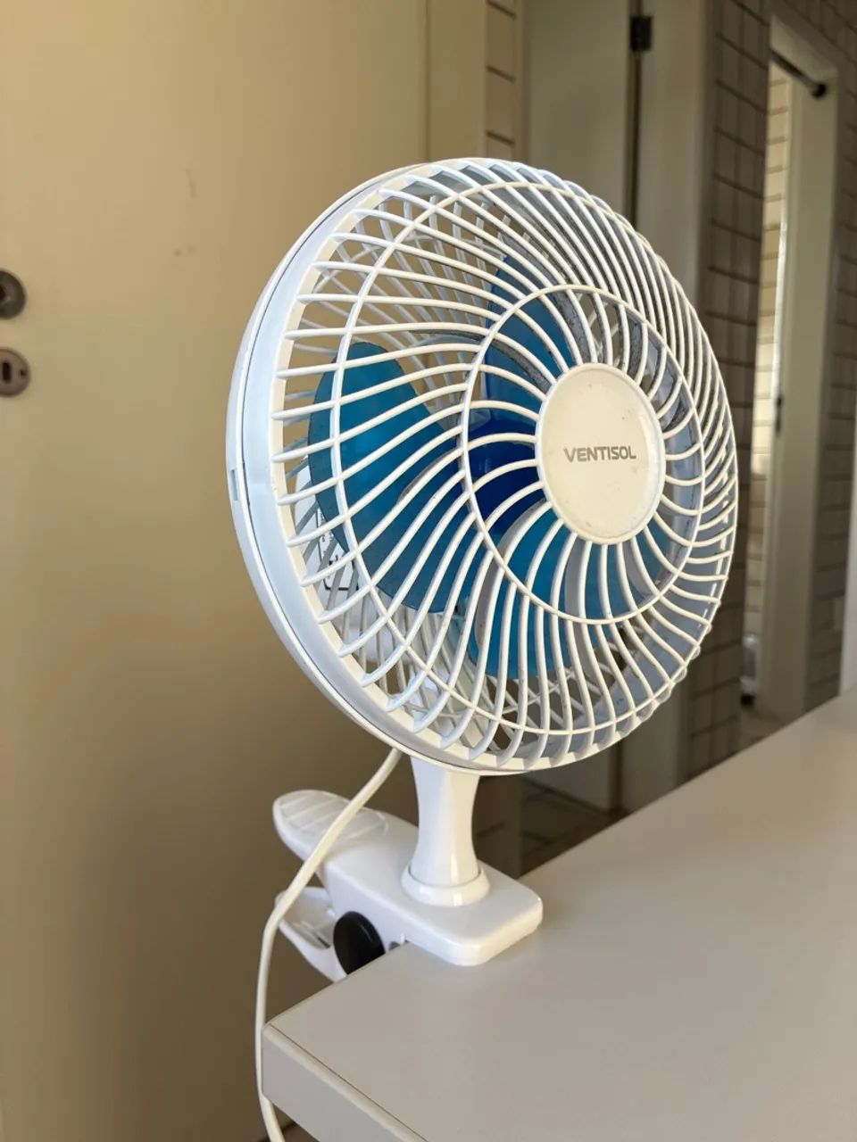 MINI VENTILADOR DE MESA 