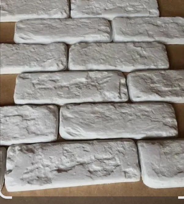TIJOLINHOS DE GESSO 