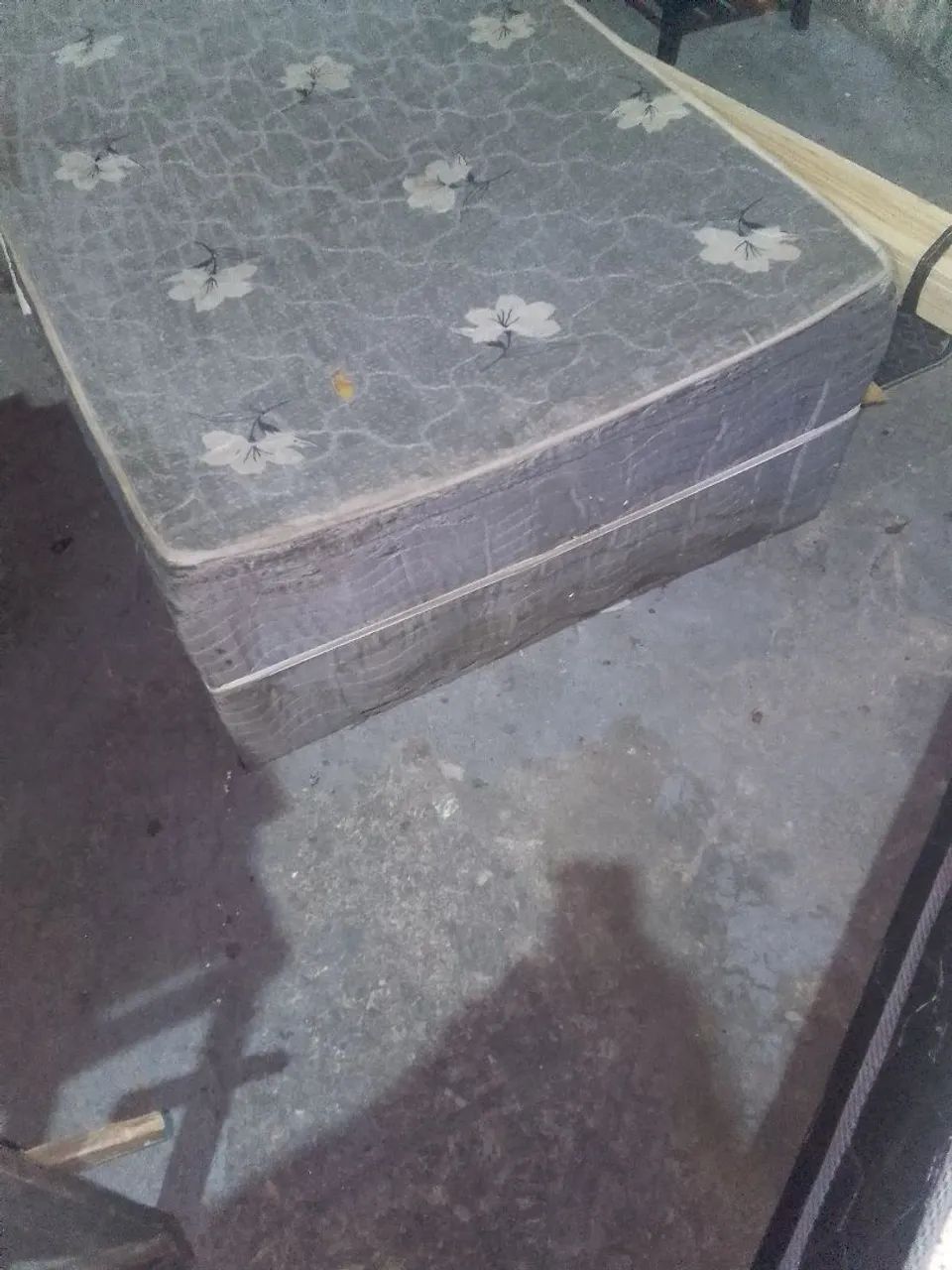 Uma cama de solteiro  - Foto 2