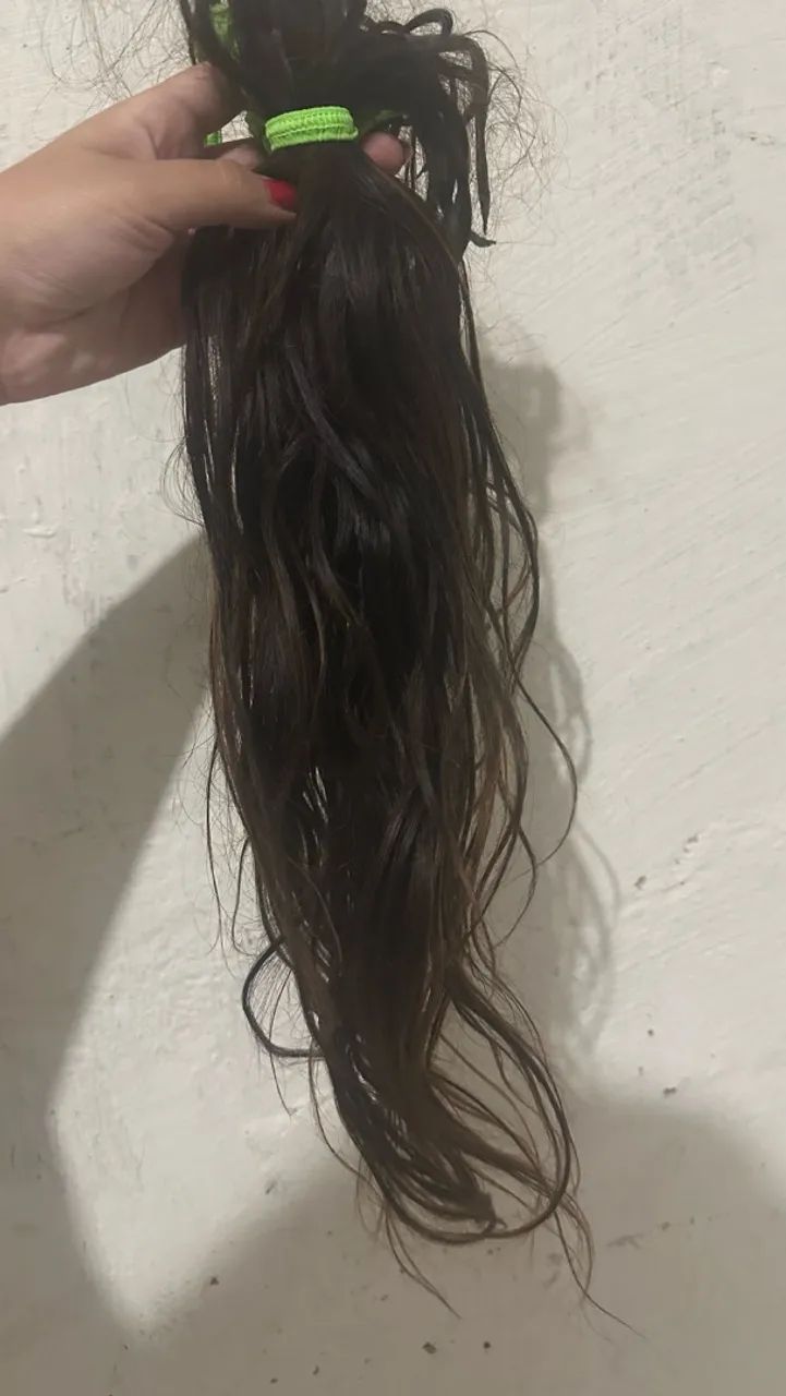 Cabelo humano no queratina 