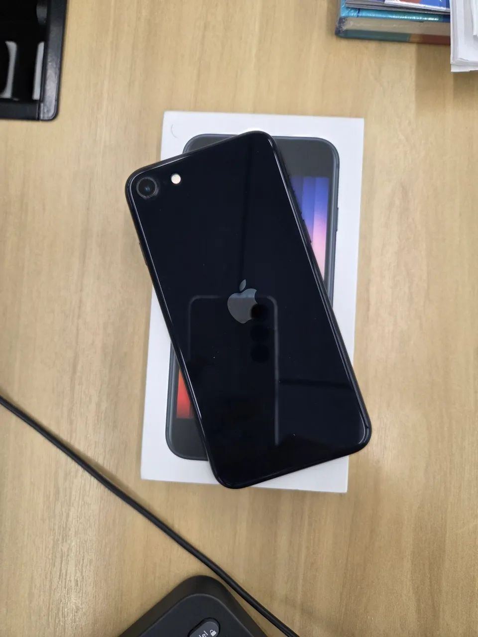 Apple iPhone SE 3 (2 meses de uso). Garantia. - Foto 2