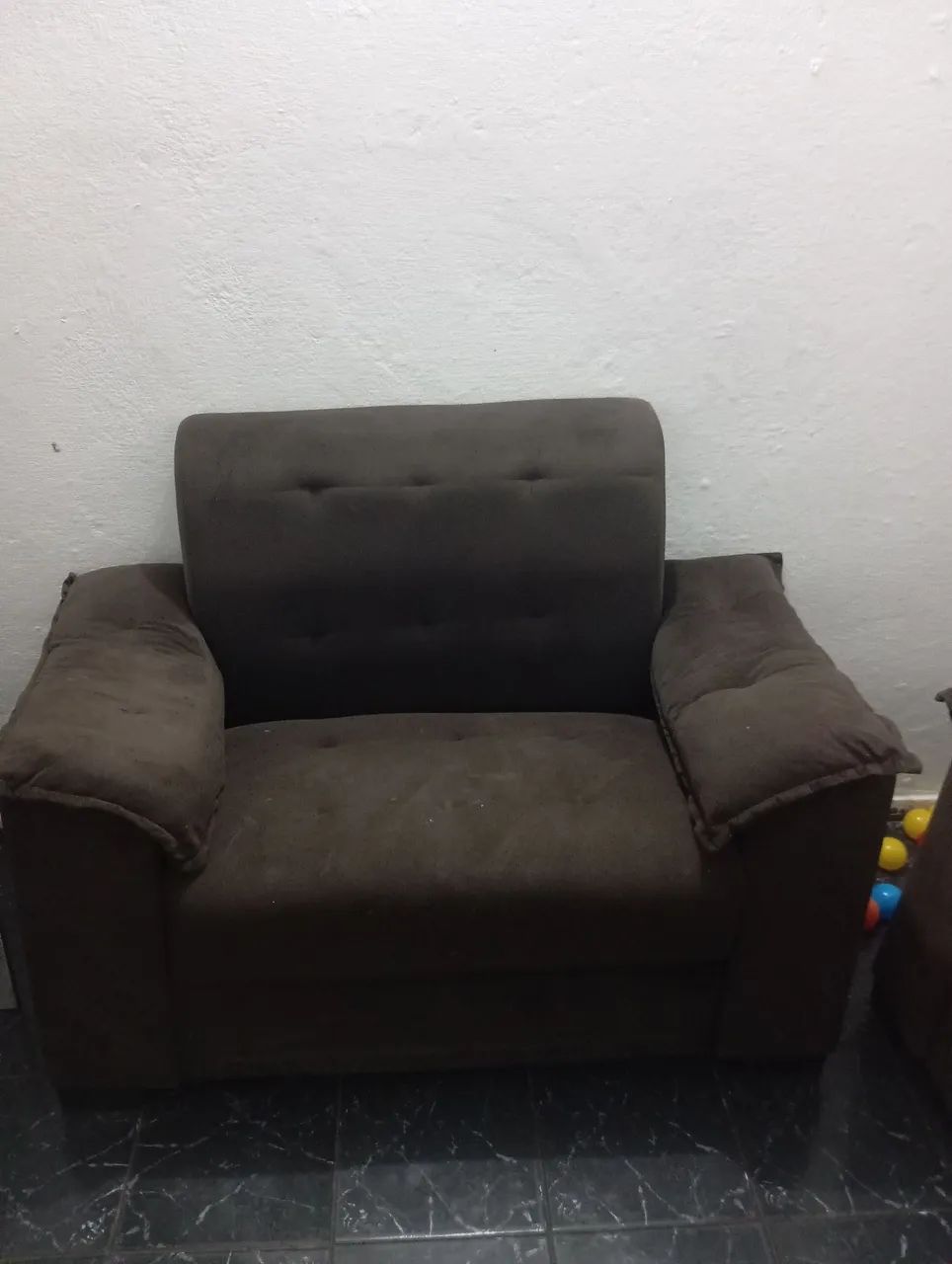 SOFÁ APENAS 1 LADO