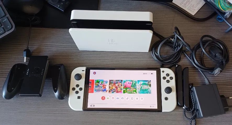 Nintendo Switch Oled Desbloqueado Troco - Foto 3