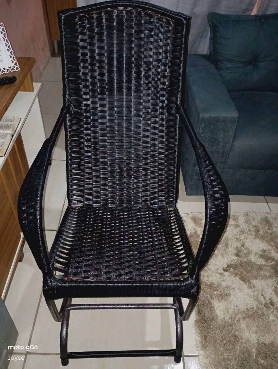 Vendo cadeira de balanço em ótimo estado.