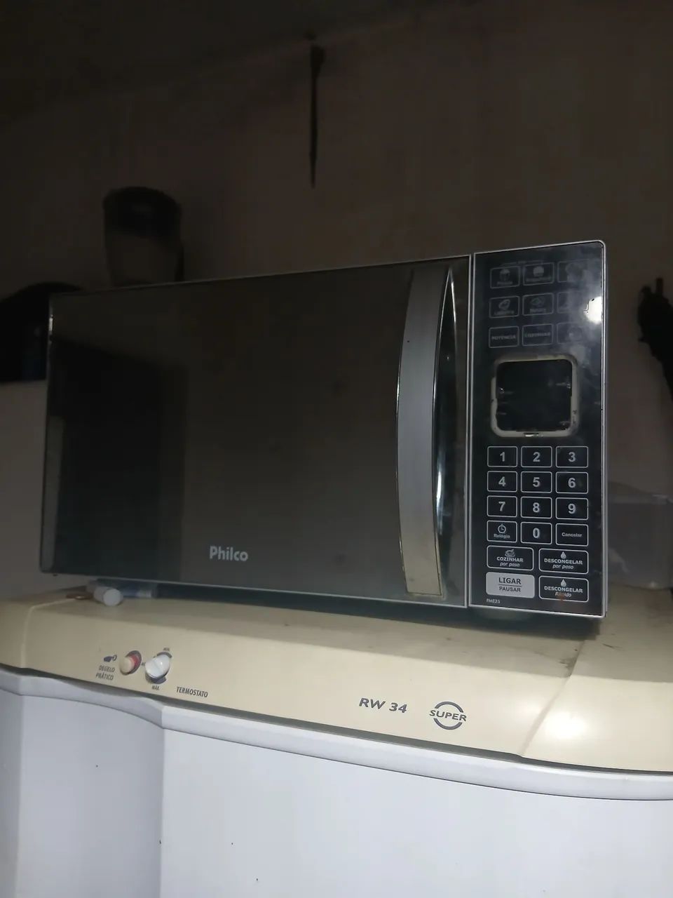 Micro-ondas para concertar. 