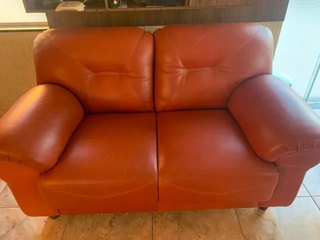 Conjunto sofá de couro caramelo - Foto 2