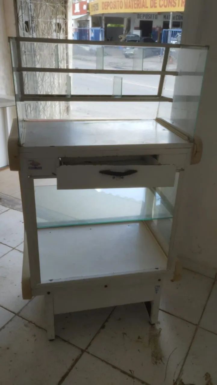 Vendo balcão expositor - Foto 2