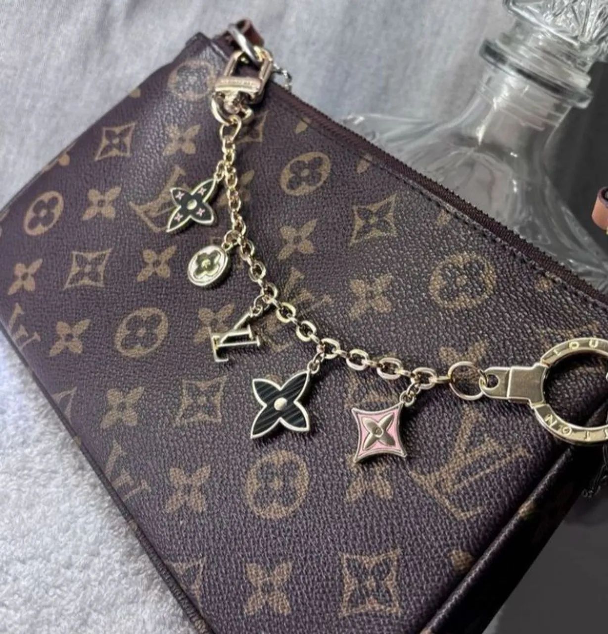 Charm Louis Vuitton chaveiro de bolsa  - Foto 2