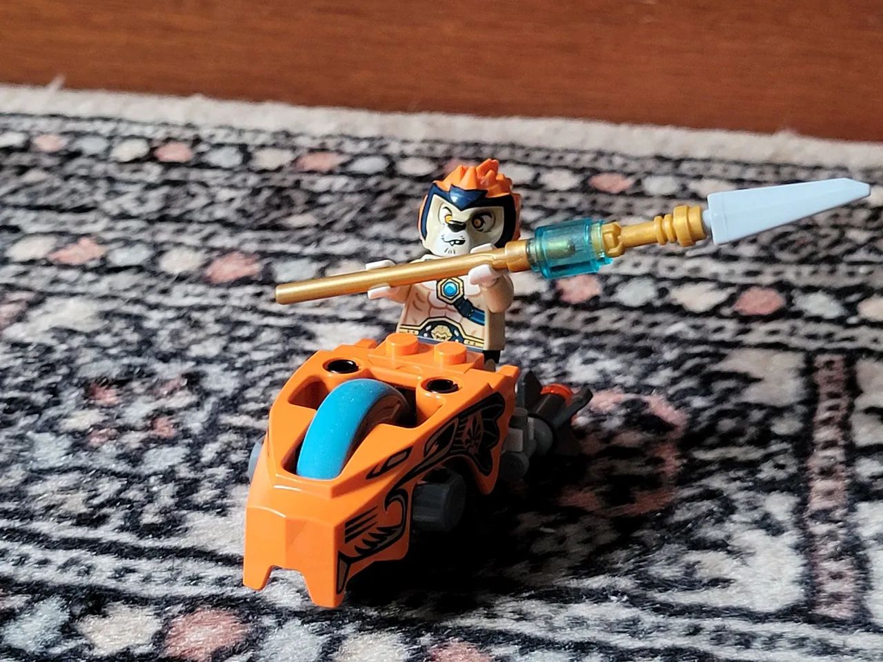 Lego Chima Minifigura + acessórios  - Foto 2