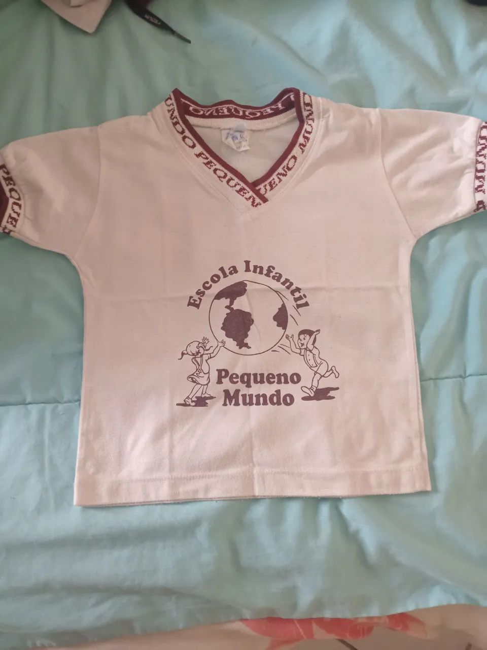 Uniformes da Escola Pequeno Mundo - Foto 2