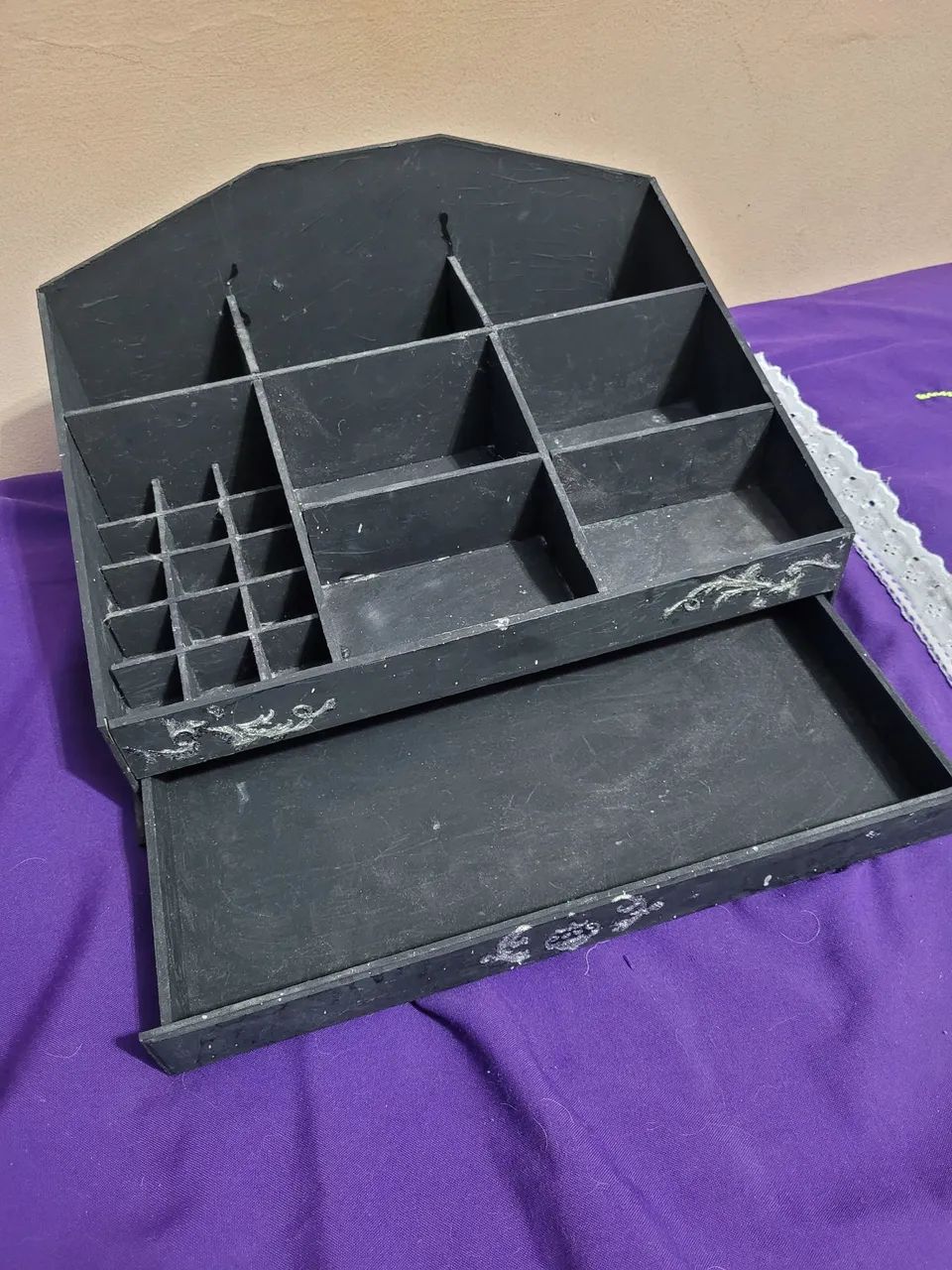 Caixa organizada de maquiagem  - Foto 2