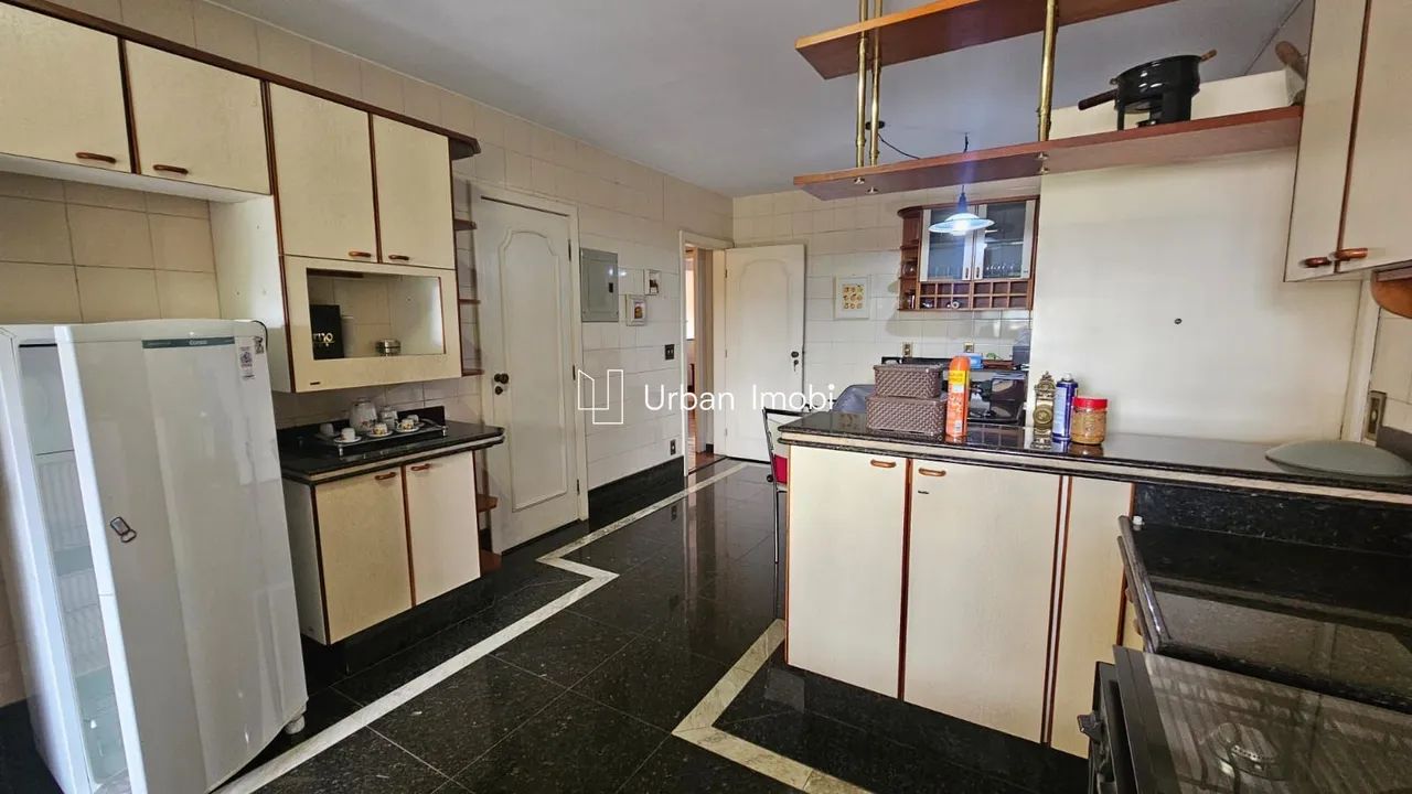 Amplo apartamento com 291 m² no Centro em Barra Mansa - Foto 3