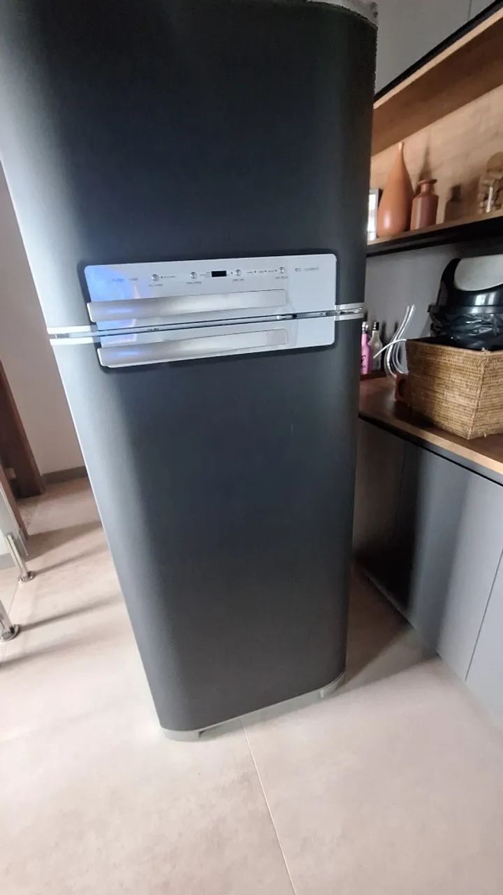 Geladeira Electrolux DF48X com defeito - Foto 3