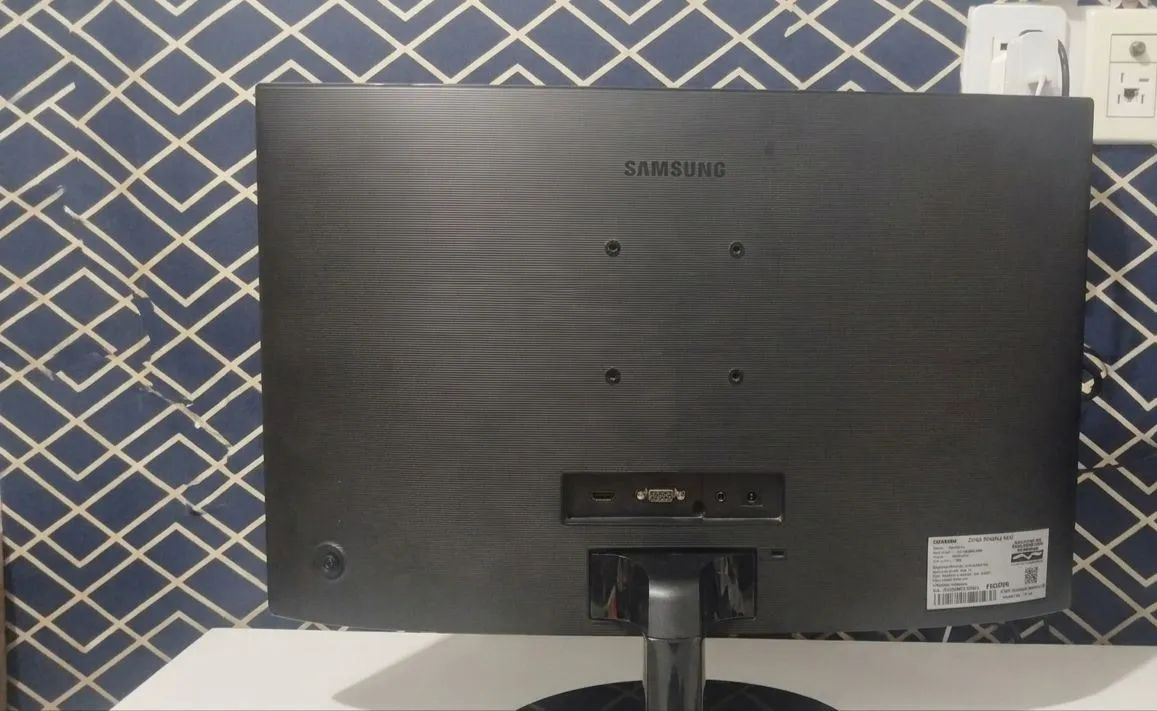 Monitor Samsung curvo 24 polegadas 60hz - Foto 2