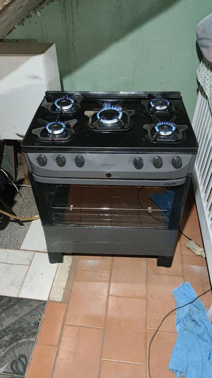 Fogão 5 bocas com mesa de vidro - Foto 3
