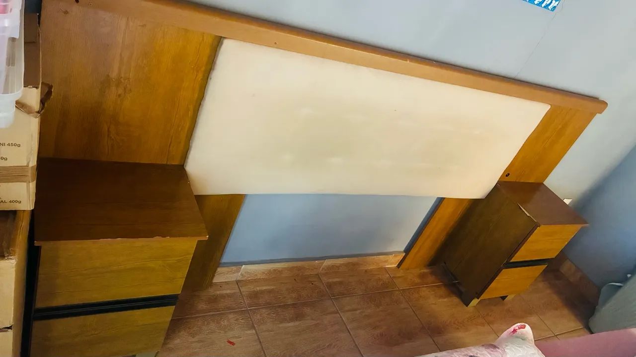 Cabeceira de cama queen com cômoda - Foto 2