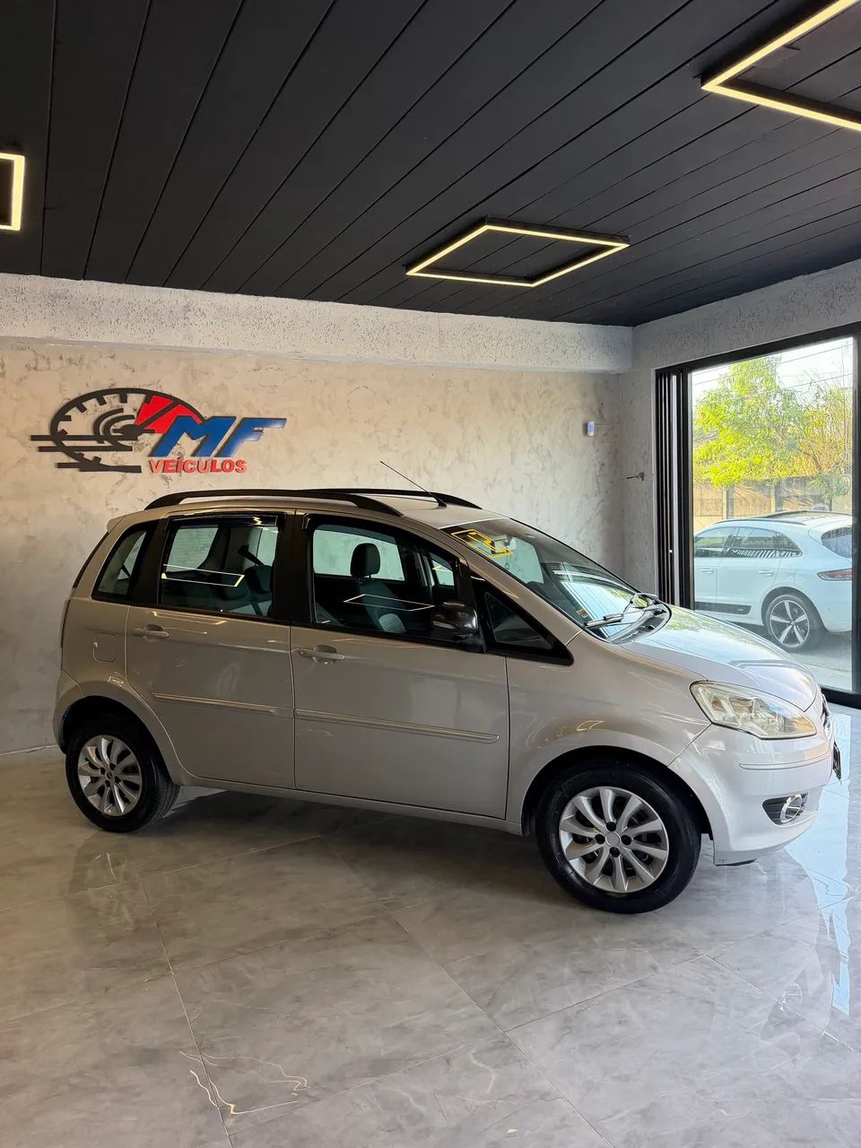 Fiat Idea Attractive 1.4 Fire Flex 8V 5P 2012 - Foto 4