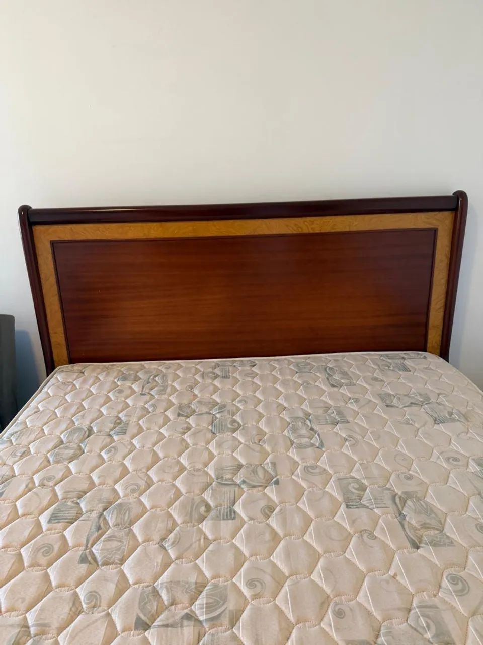 Cama de casal  com colchão - Foto 3