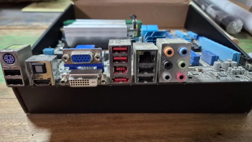 KIT Motherboard, CPU, RAM (usado) - Foto 3