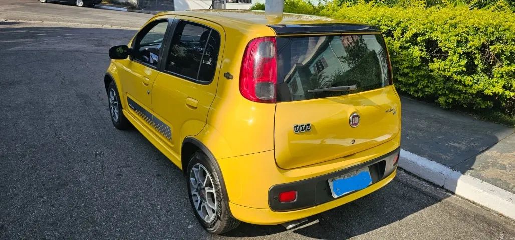 Fiat Uno Sporting 1.4 EVO Fire Flex 8V 4P 2014 - Foto 3