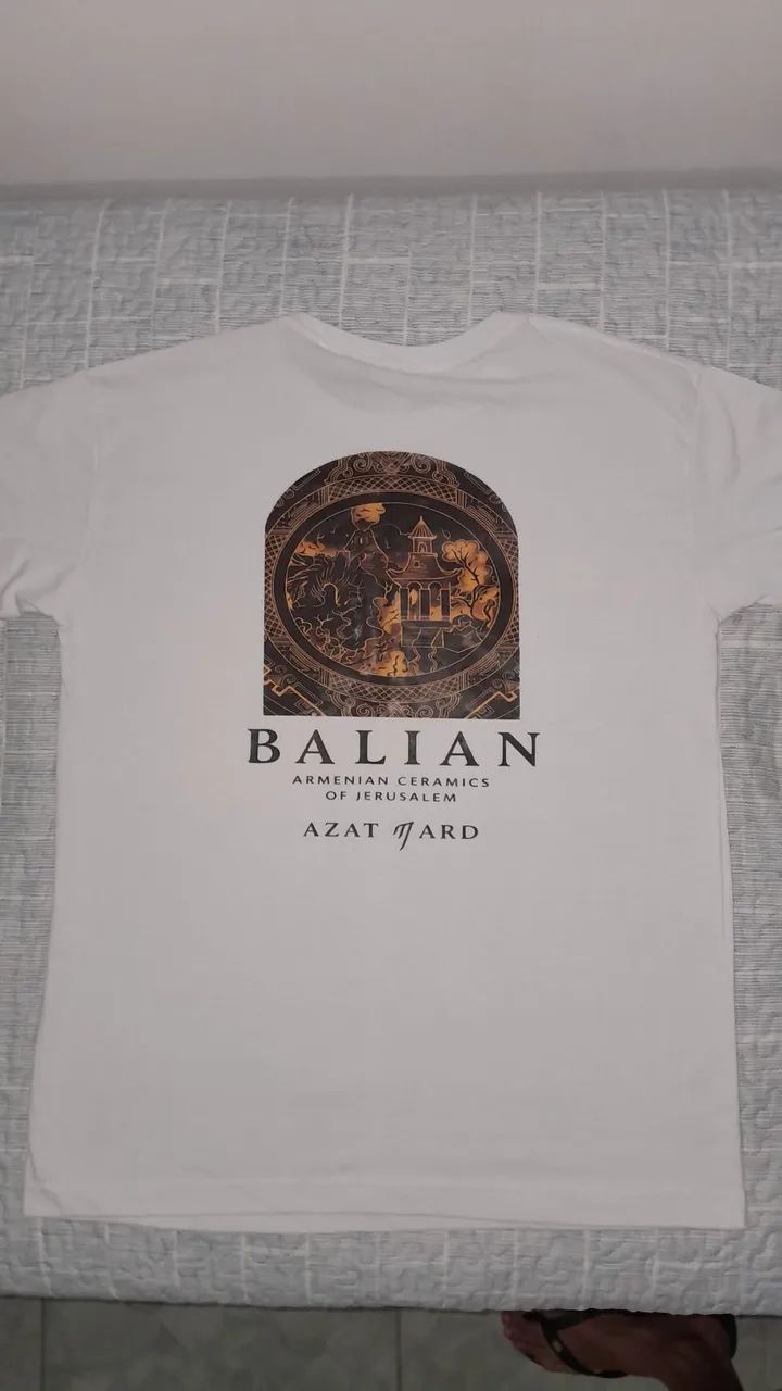 Vendo 2 camisas masculinas - Foto 2
