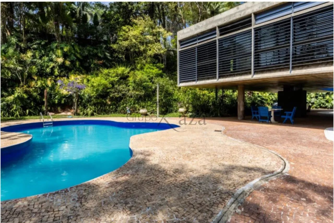 Casa em Condomínio - Chácara Flora - 4 Dormitórios - 500m².