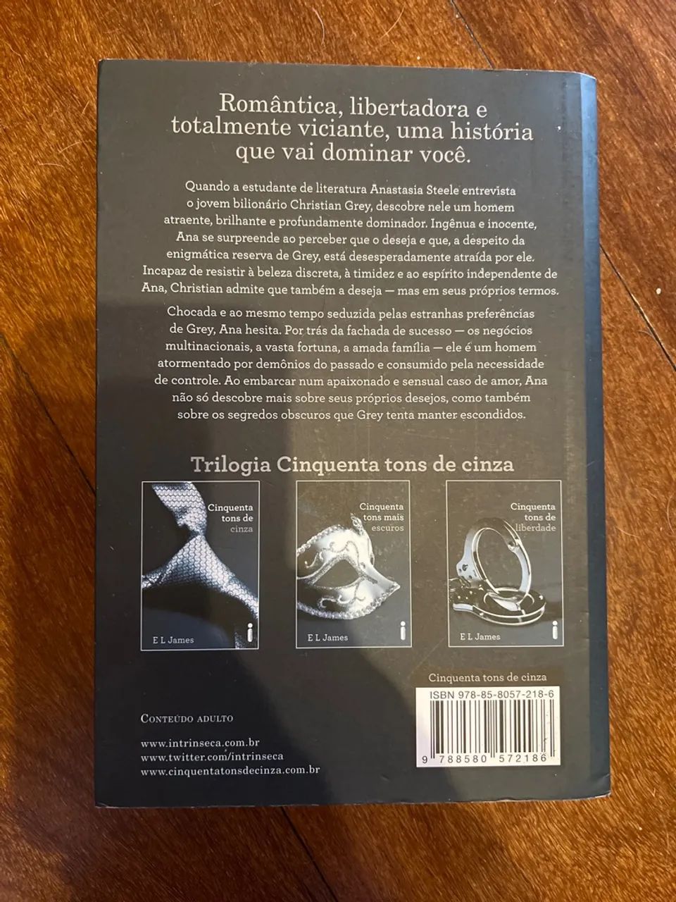 Livro Cinquenta Tons de Cinza - Foto 2