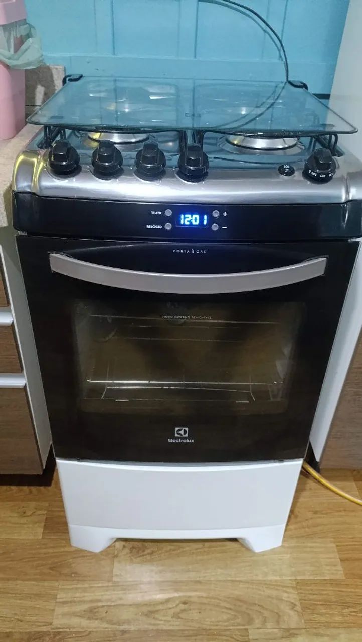 Fogão 4 Bocas Eletrolux com Timer e Relógio 