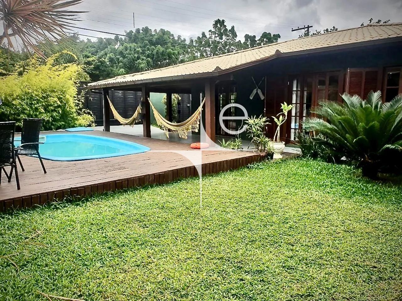 Casa 4 quartos no Rio Tavares