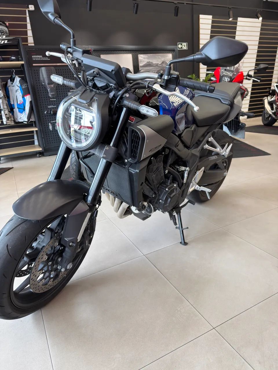 CB 650R -CLOUTCH  SEMI NOVA  - Foto 4