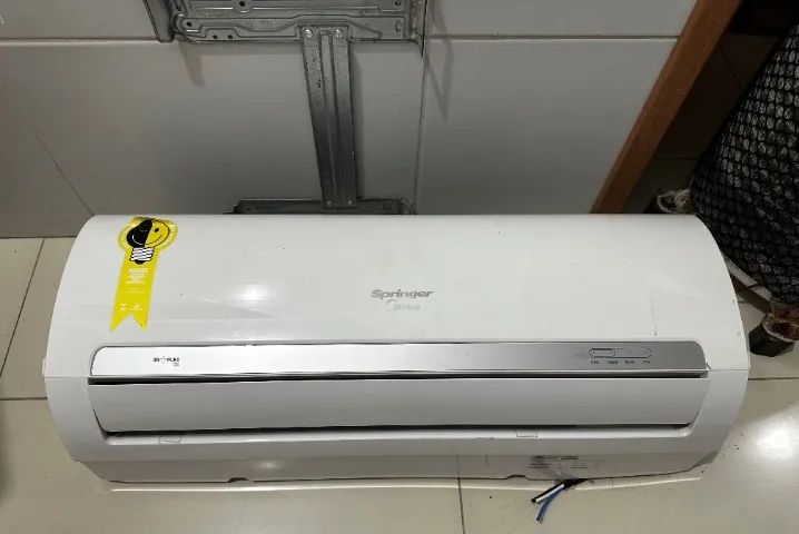 Evaporadora ar condicionado Springer Midea 9000 btus (Funcionando!)
