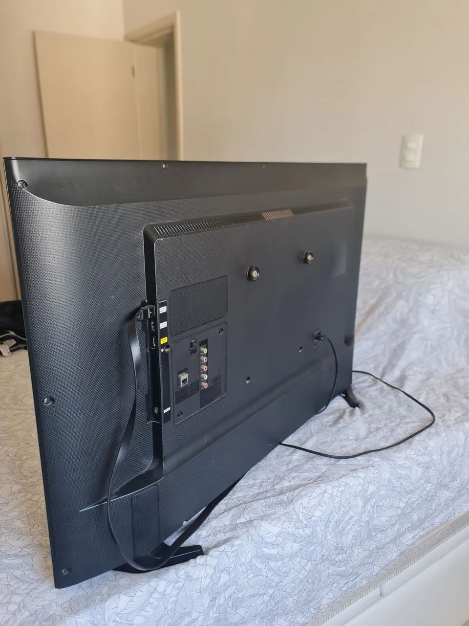 Vendo TV Samsung 43" tela plana - Foto 2