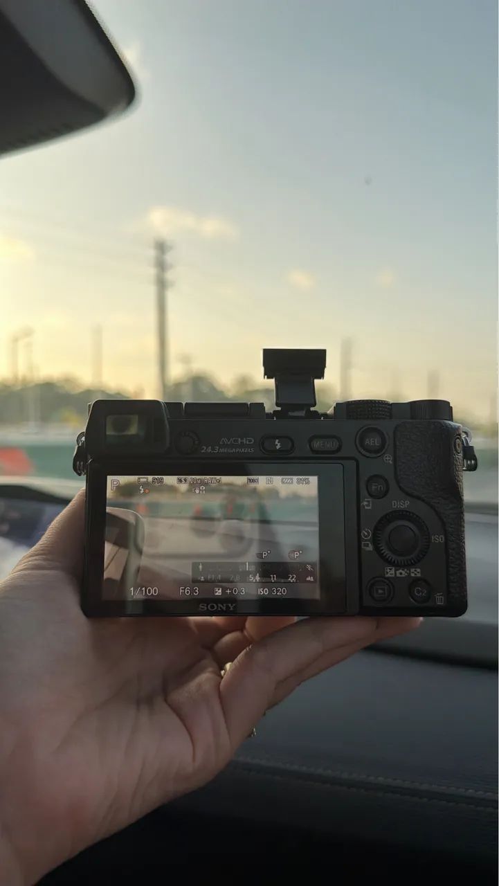 Sony a6000 - Foto 2