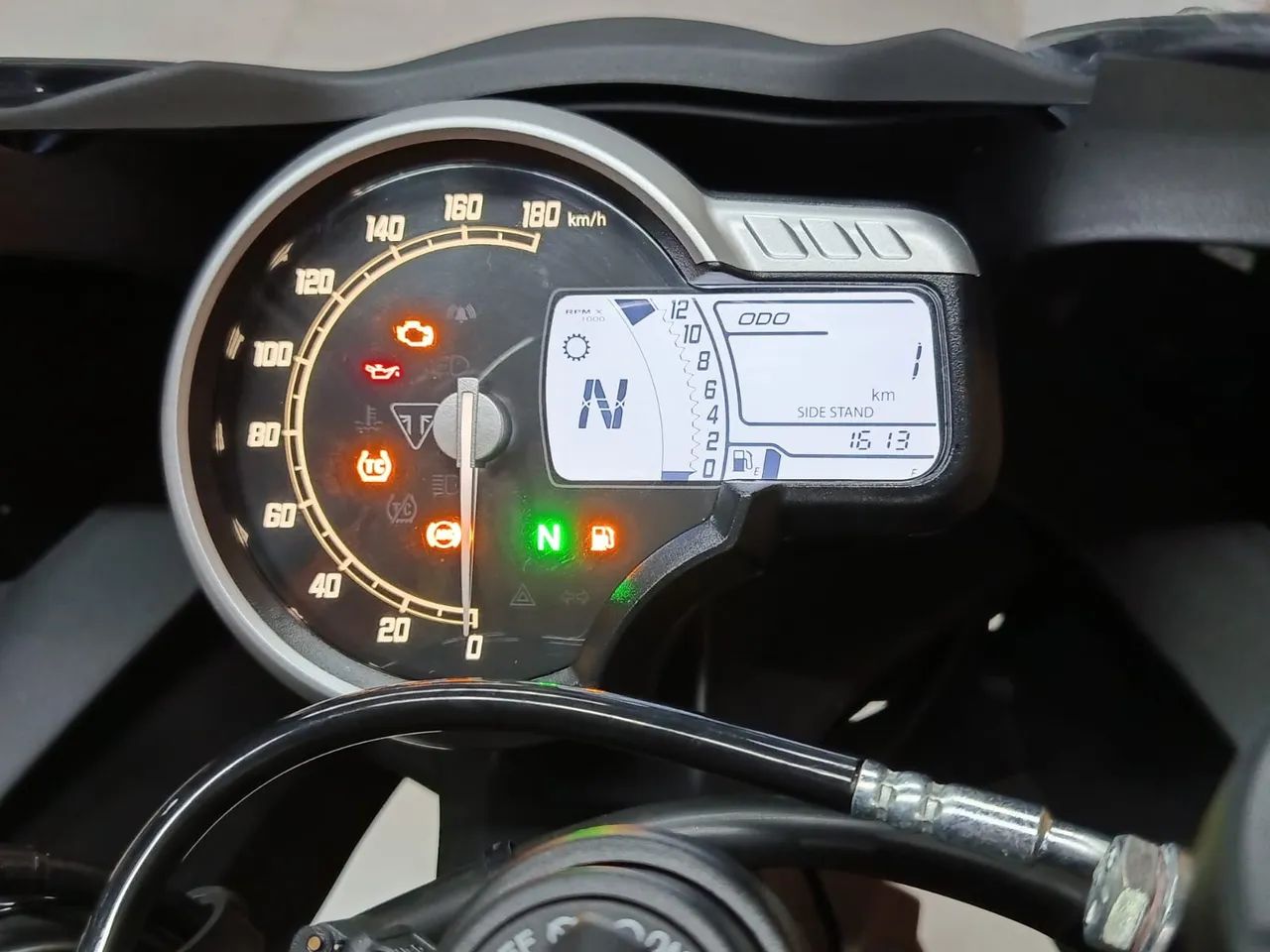 Triumph 400 - Foto 3