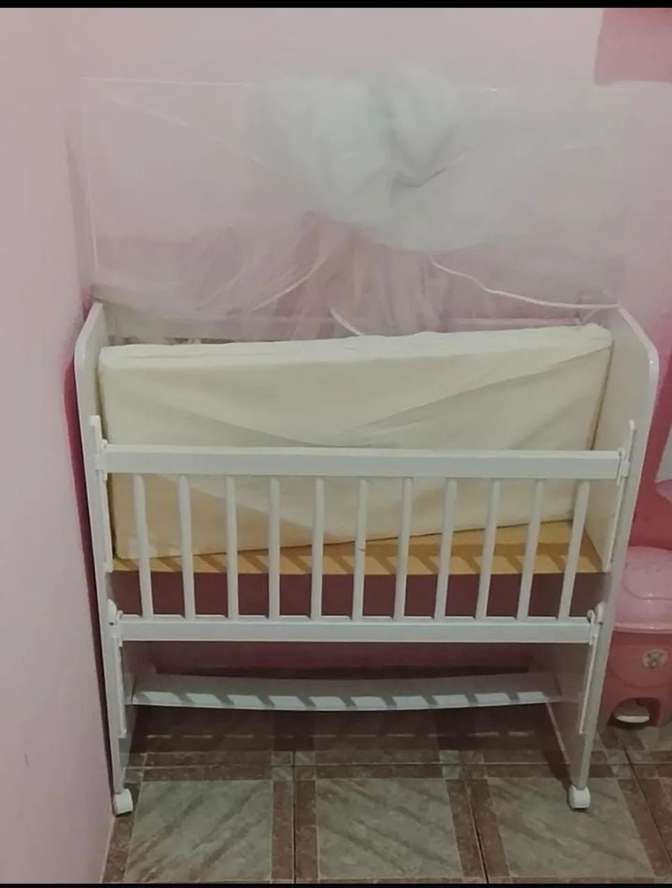 Vendo mini berço 