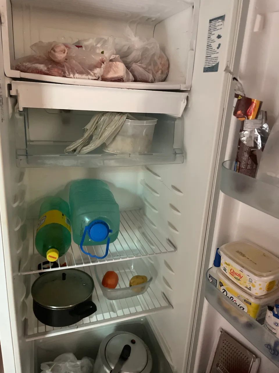 Vende-se sofá com geladeira  - Foto 3