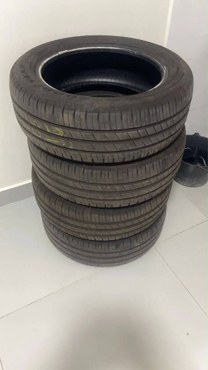PNEU GOODYEAR EFFICIENTGRIP PERFORMANCE