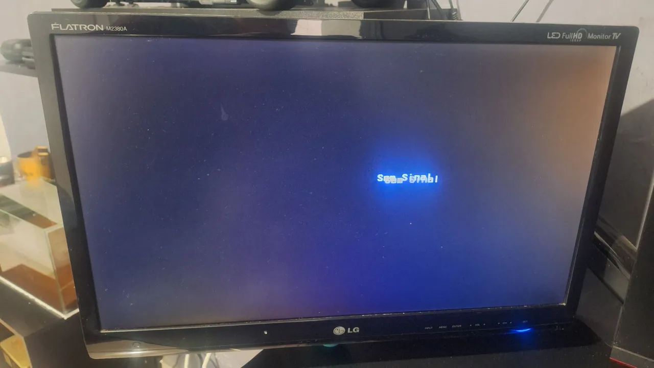 Monitor TV, 24 polegadas, com braço articulado - Foto 2