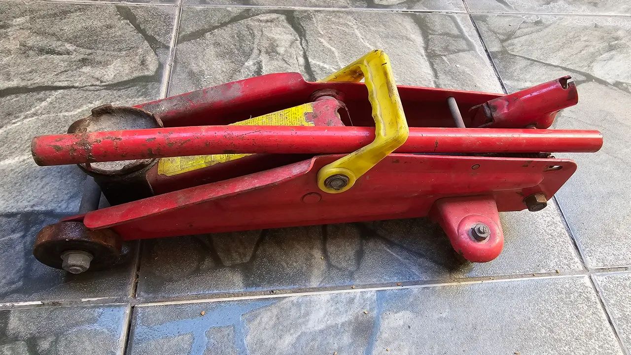 Macaco hidráulico para carro